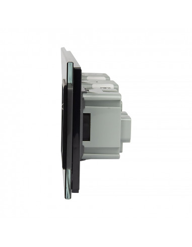 Włącznik dotykowy Livolo czterokrotny + gniazdo z bolcem VL-C7022G Czarny