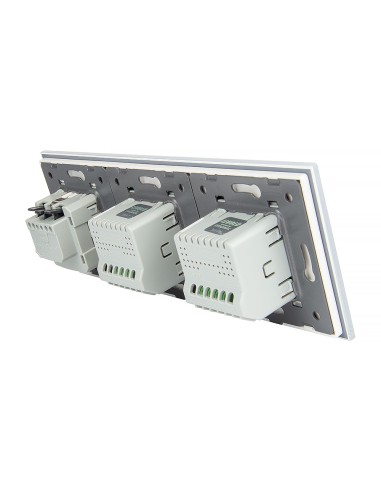 Włącznik dotykowy Livolo potrójny 2+1 z gniazdkiem hermetycznym