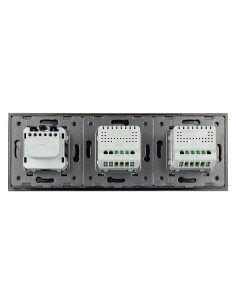 Włącznik dotykowy Livolo potrójny 2+1 z gniazdkiem hermetycznym